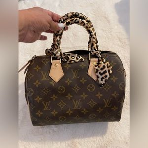 Authentic LV Speedy 25 monogram